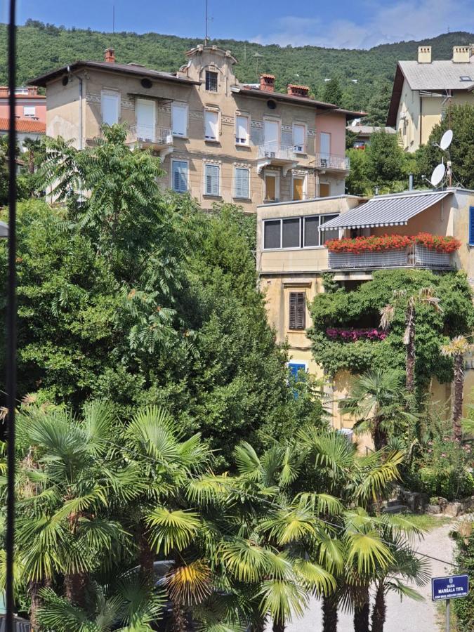 Family Apartment Center Opatija Exterior foto