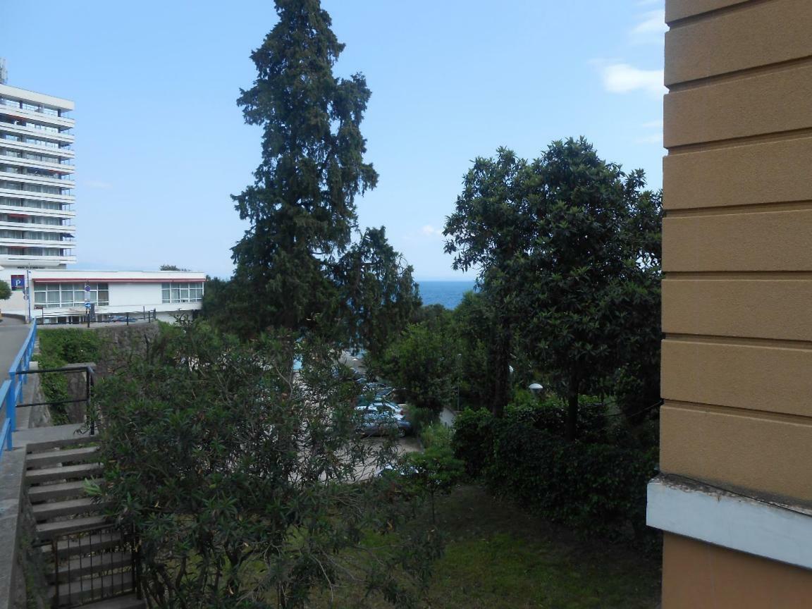 Family Apartment Center Opatija Exterior foto